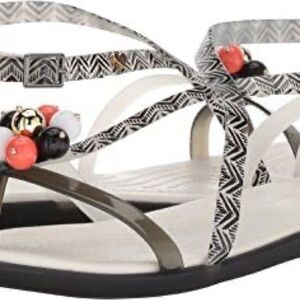 Women’s crocs drew Barrymore sandals size 9W